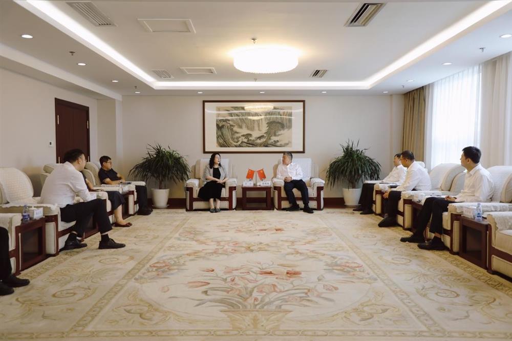 深化銀企合作、共繪發(fā)展藍(lán)圖！ 濟(jì)南產(chǎn)發(fā)集團(tuán)與工商銀行濟(jì)南分行開(kāi)展深化座談